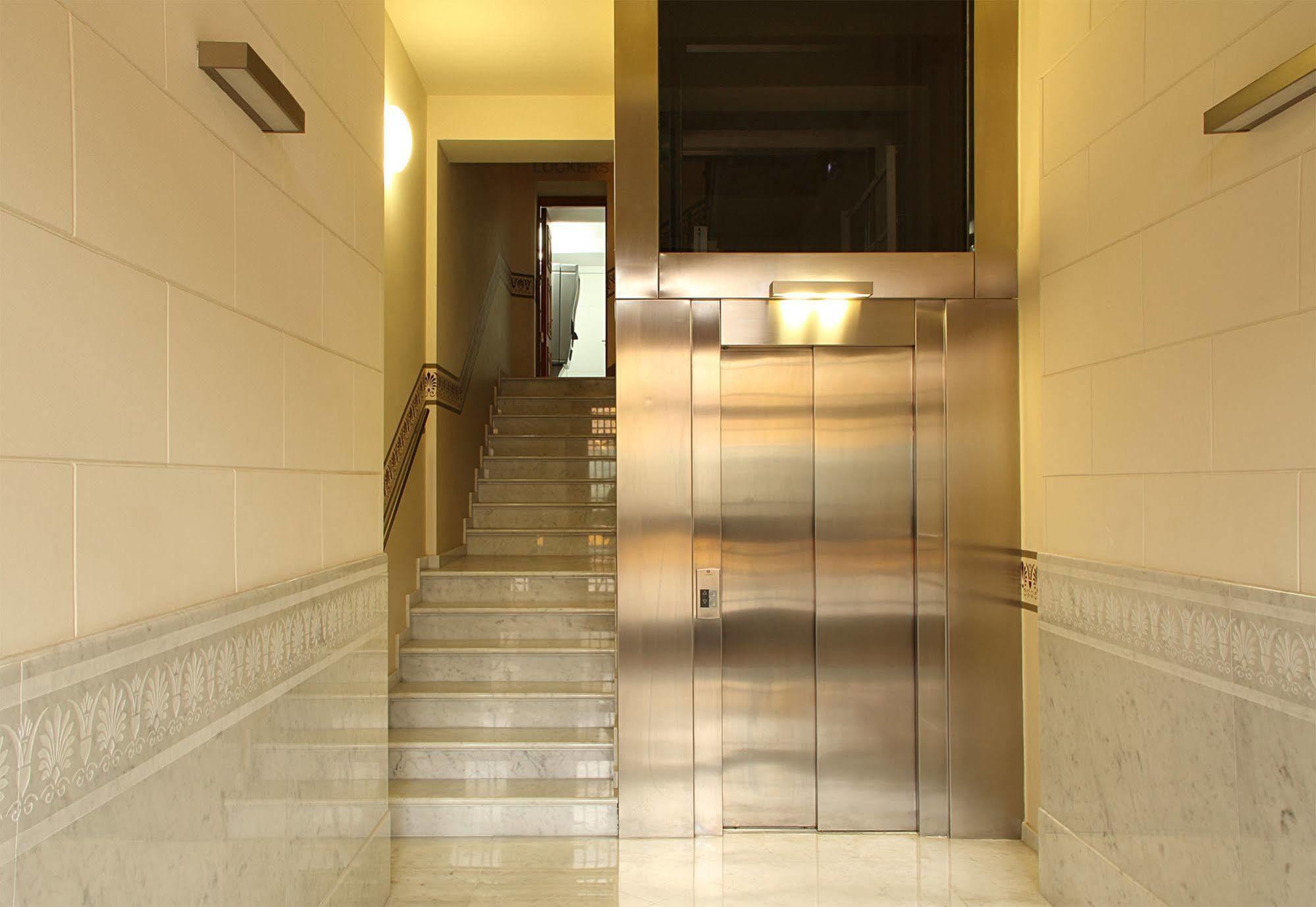 Mh Apartments Center Barcelona Eksteriør bilde