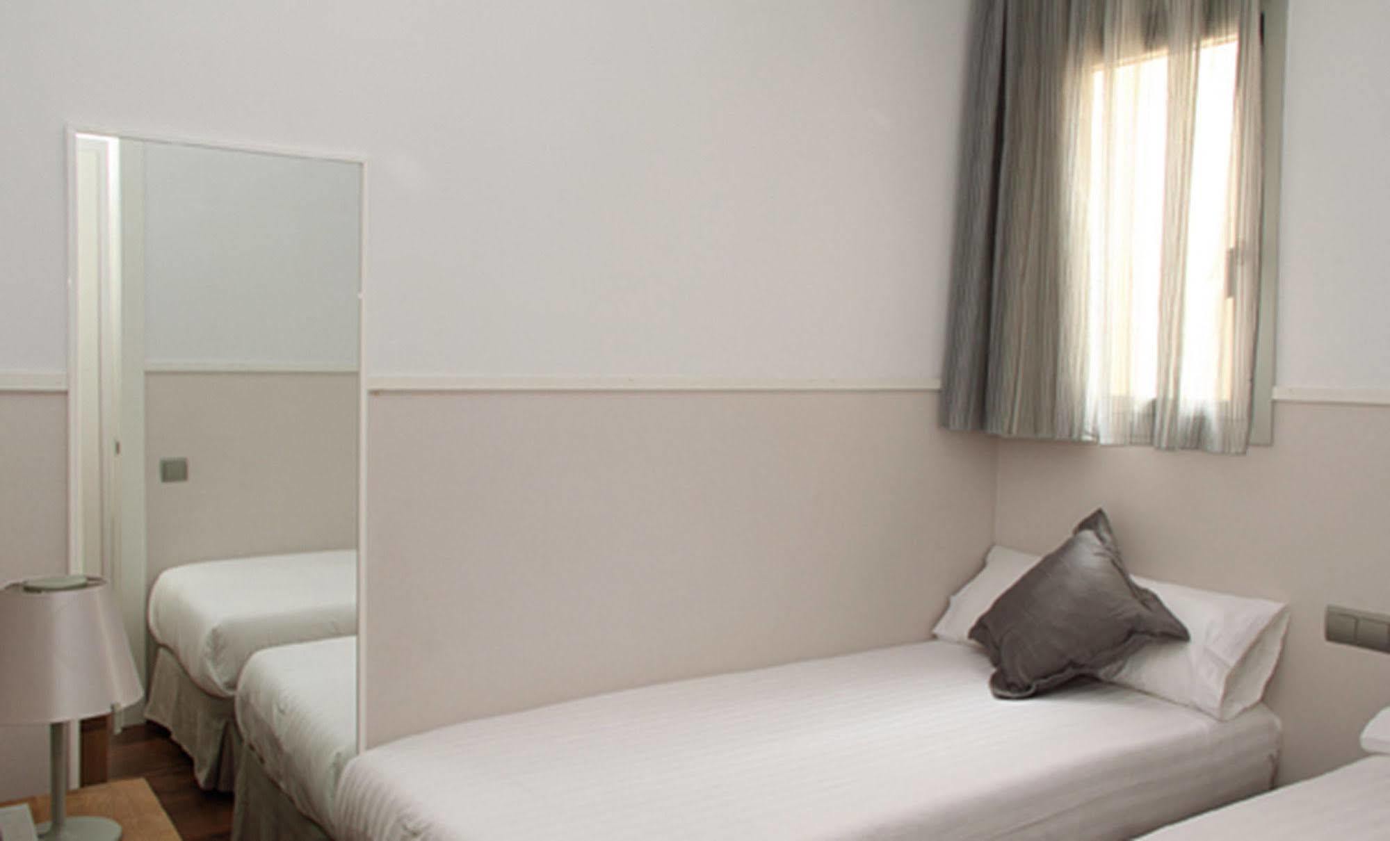 Mh Apartments Center Barcelona Rom bilde