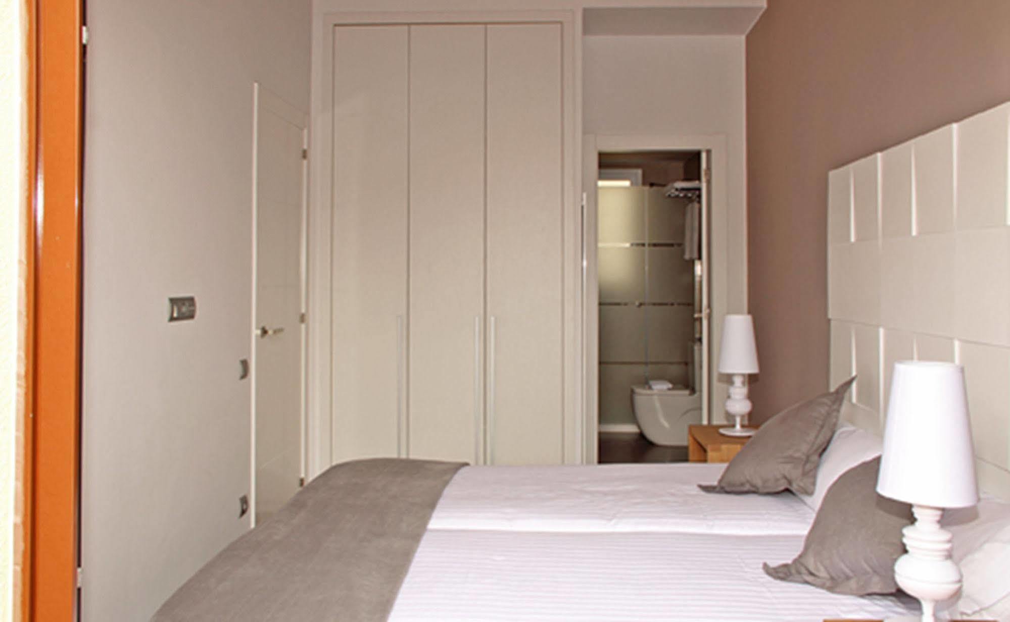 Mh Apartments Center Barcelona Rom bilde